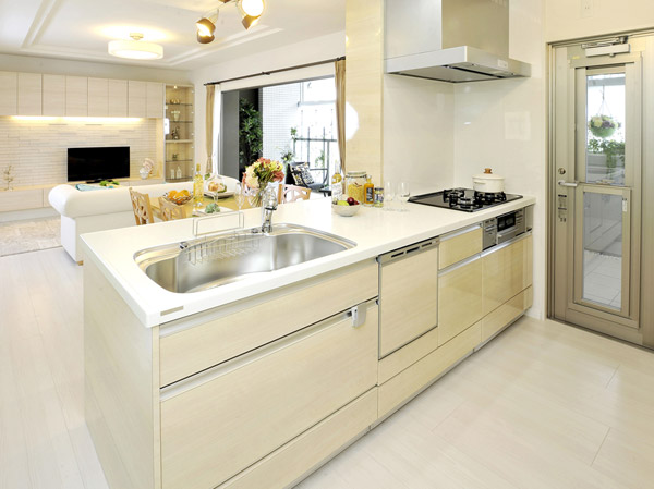 Kitchen.  [kitchen] Stylish kitchen finished carefully to detail is,  Such as the elegant design not only enhance the ability to support a smooth cooking and work, Also is an important point beauty of an interior.