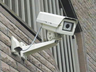 Security.  [Security camera system] Installing a security camera in the main locations in the apartment. It monitors 24 hours a day.  ※ It will lease. (Same specifications)