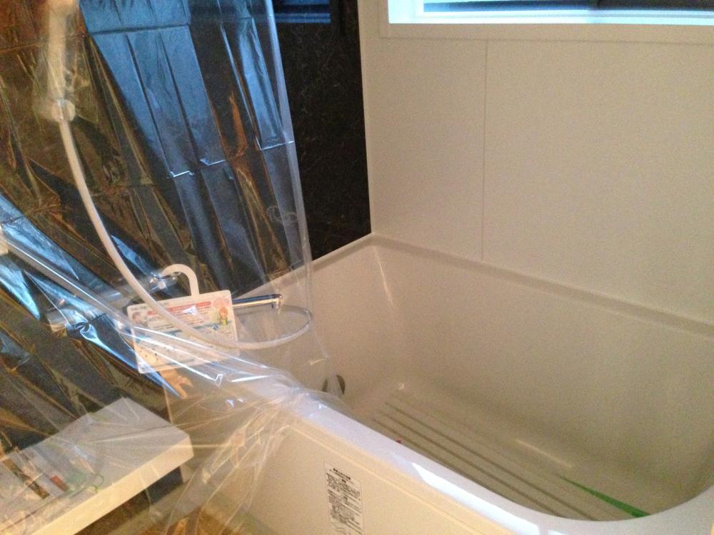 Bathroom. Unit bus is now clean enters ☆ 