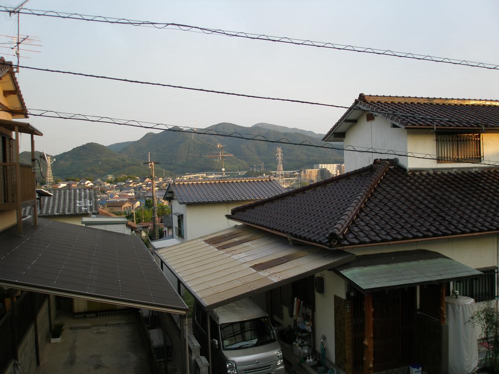 View photos from the dwelling unit. View from the site (October 2013) Shooting