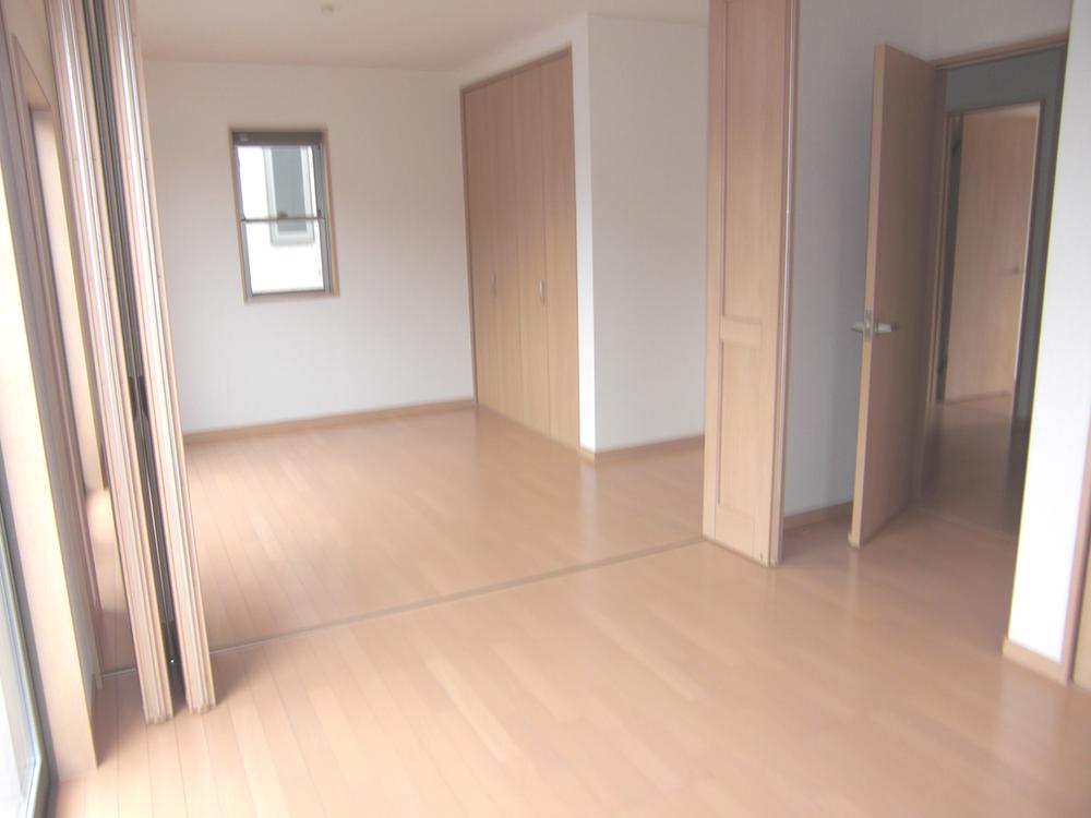 Rendering (appearance). 2 Kaiyoshitsu With movable partition. According to the such as child growth, Or extensive use of the room, That is divided into two rooms convenient (1.4 Building)