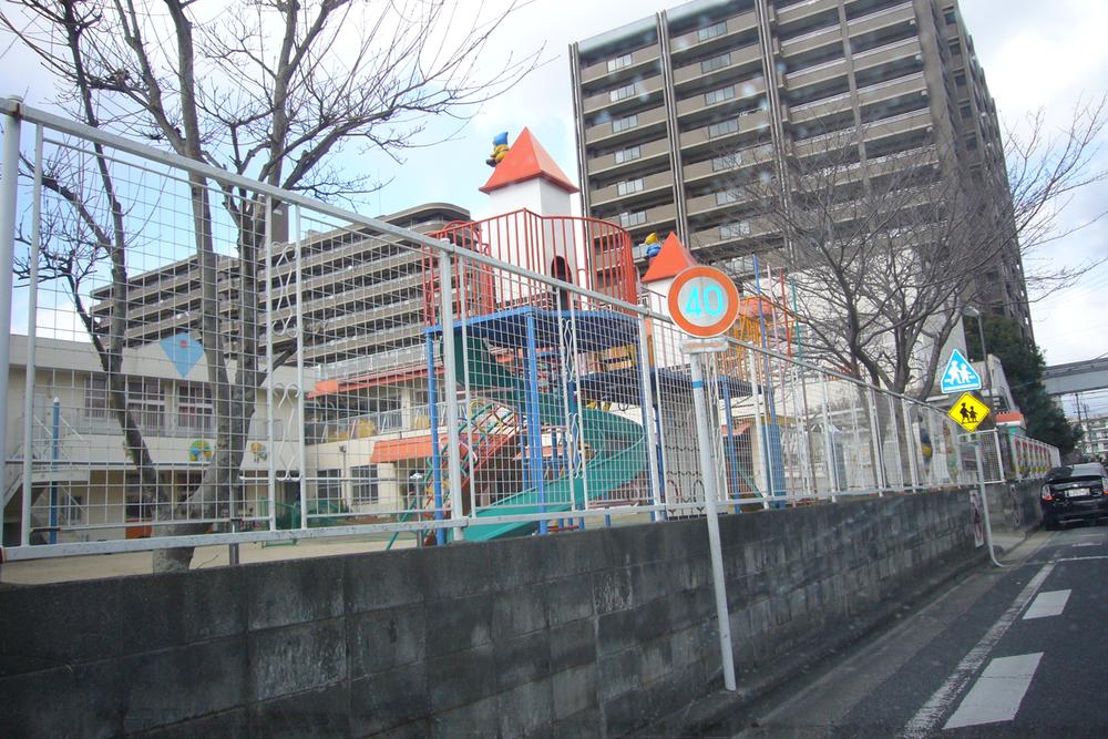 kindergarten ・ Nursery. Yutaka 426m to nursery school