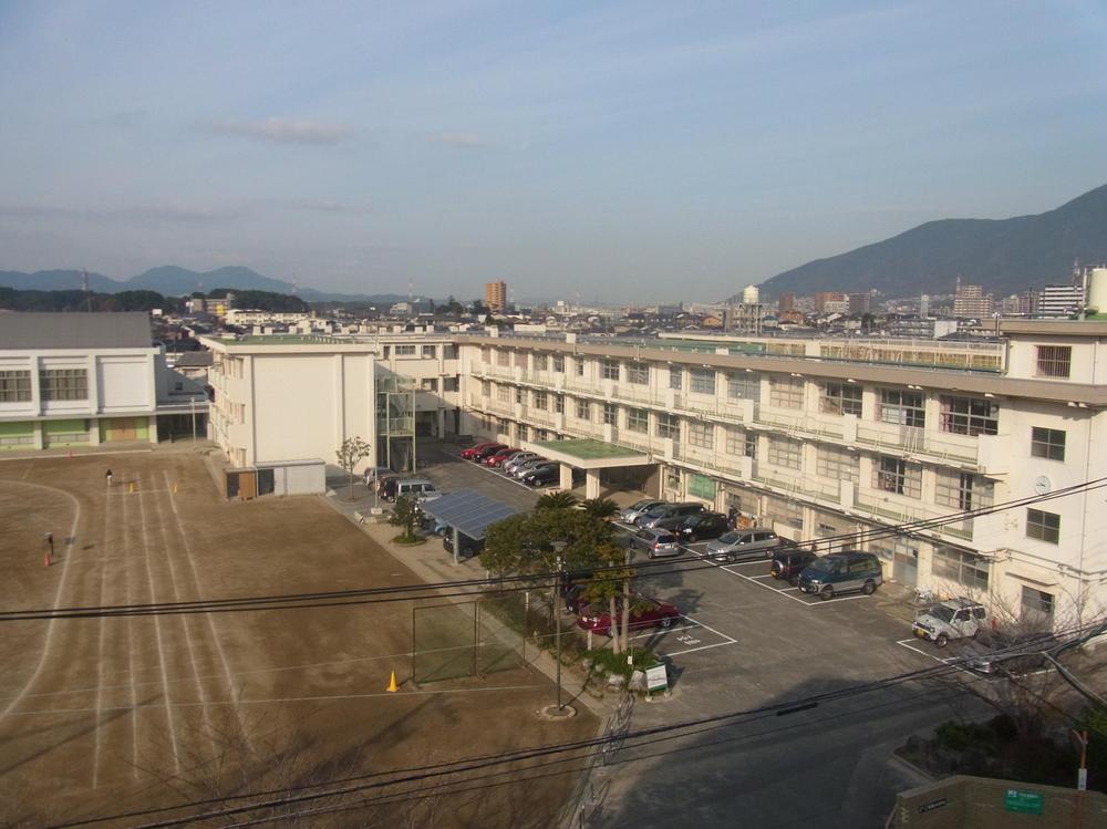 Junior high school. 1332m to Kitakyushu Sone junior high school