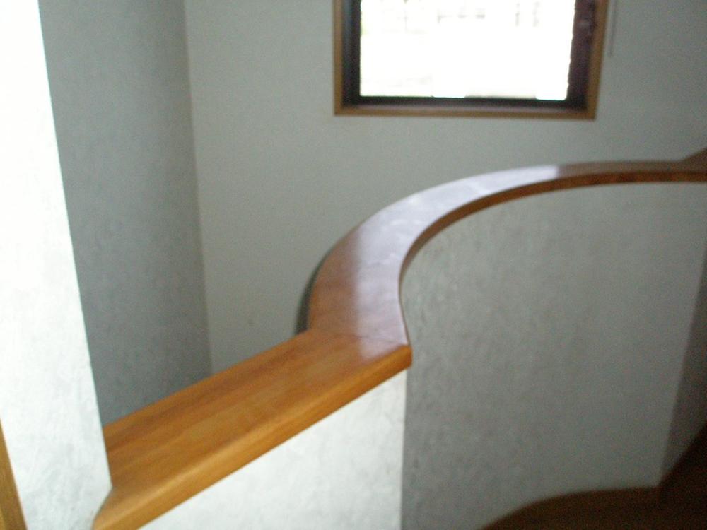 Non-living room. Blow-by