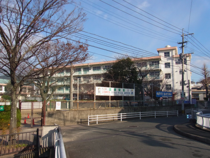 Primary school. Yoshida 919m up to elementary school (elementary school)