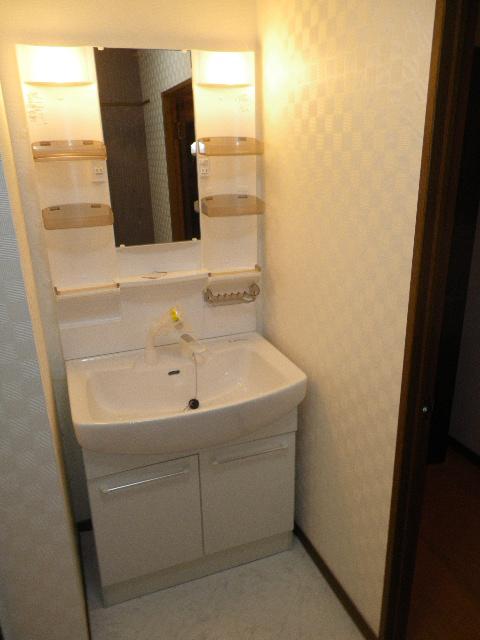 Wash basin, toilet. Water faucet ・ Washing machine bread new