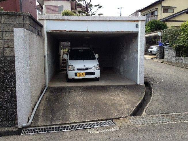 Parking lot