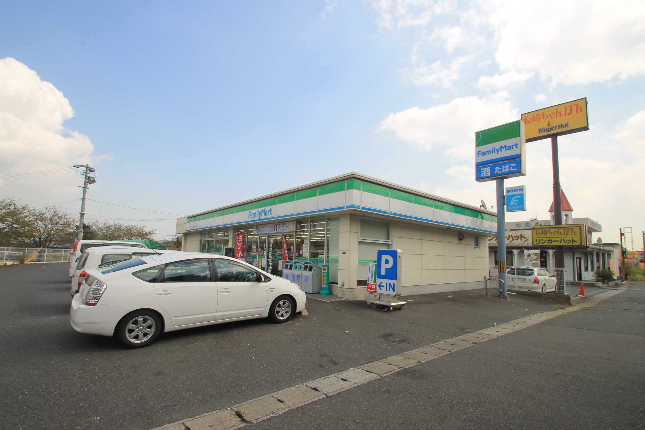 Convenience store. FamilyMart Kokura Sone bypass store up (convenience store) 441m