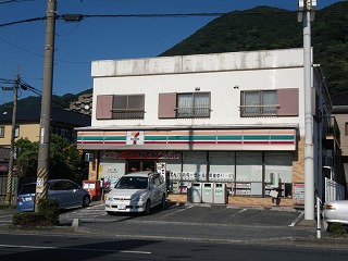 Convenience store. Seven-Eleven Kokura Kirikeoka store up (convenience store) 320m