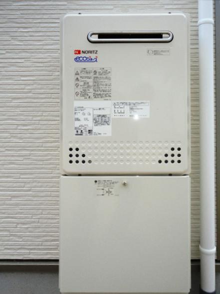 Power generation ・ Hot water equipment. Saving energy costs with high efficiency gas water heater. Friendly equipment in the household.