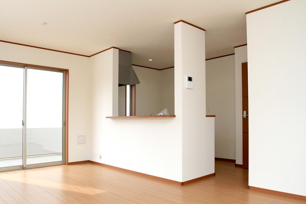 Living. Is the LDK 15 photos Pledge of face-to-face kitchen type.