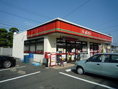 Convenience store. 141m to poplar Kokura Kamiyoshida shop
