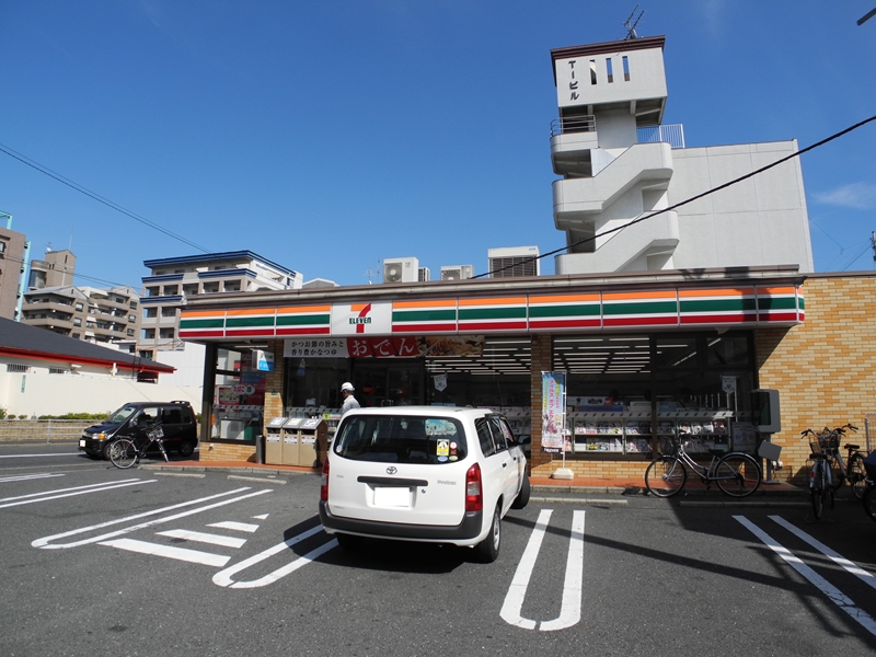Convenience store. Seven-Eleven Kokura Moritsune store up (convenience store) 330m