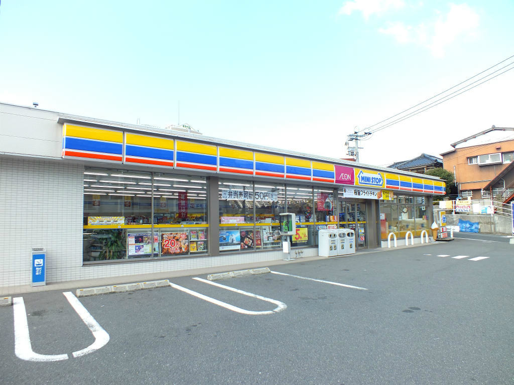 Convenience store. MINISTOP Ogura Tokuriki 4-chome up (convenience store) 198m