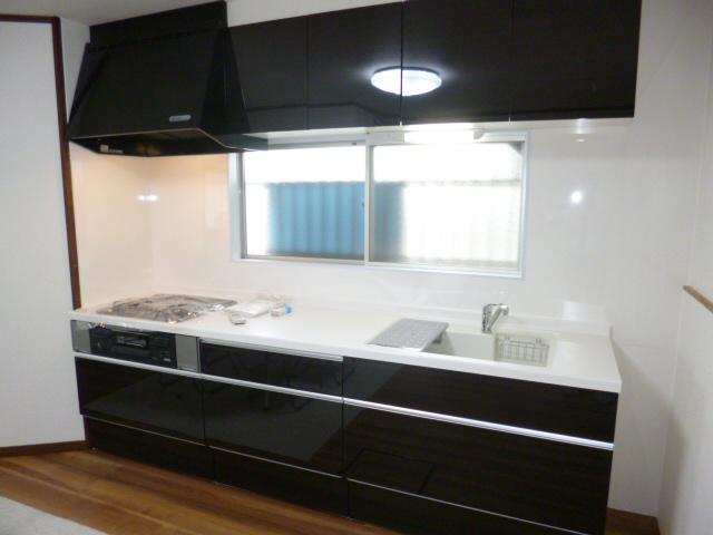 Kitchen. It is a new article