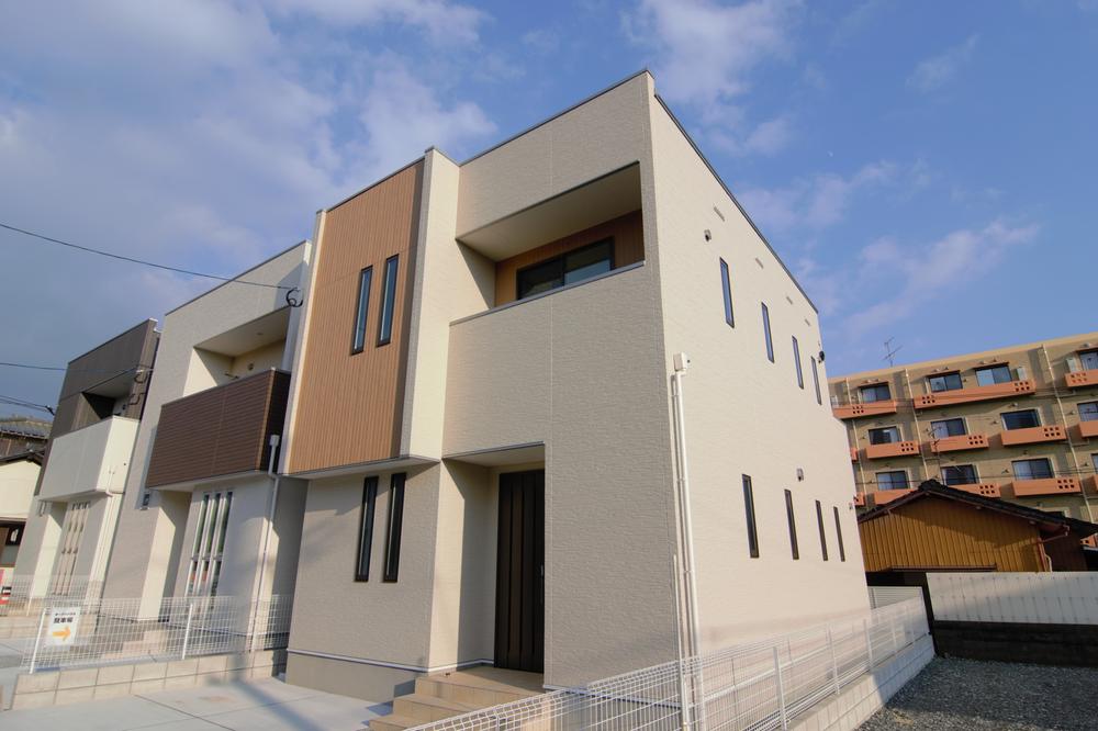 Local appearance photo. ■ Parking is available three