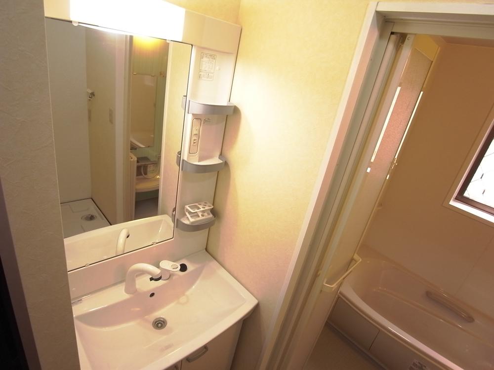 Wash basin, toilet. Local (July 2012) shooting