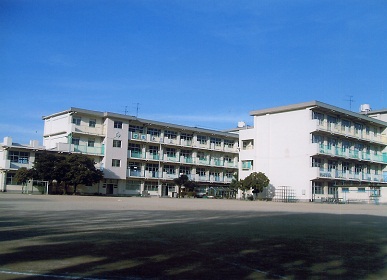Primary school. 525m to Kitakyushu Nagao Elementary School (elementary school)