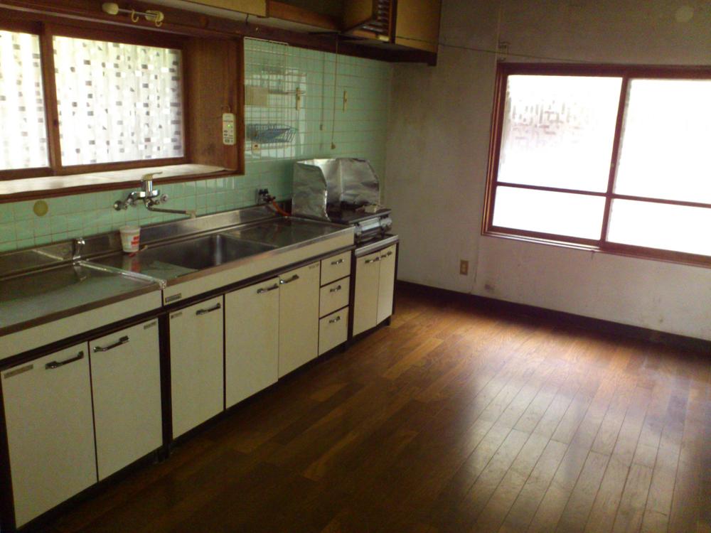Kitchen. Indoor (April 2013) Shooting