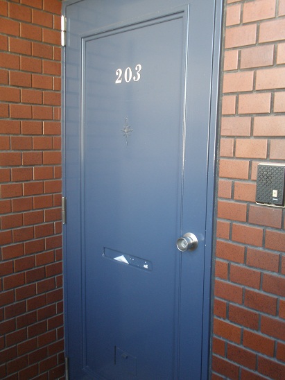 Entrance. Indeed, Sale rent, Heavy entrance door