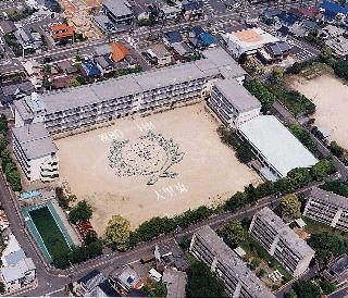 Primary school. Until Kitakyushu Dairihigashi elementary school 427m Dairihigashi elementary school URL → http /  / www.kita9.ed.jp / dairihigashi-e /