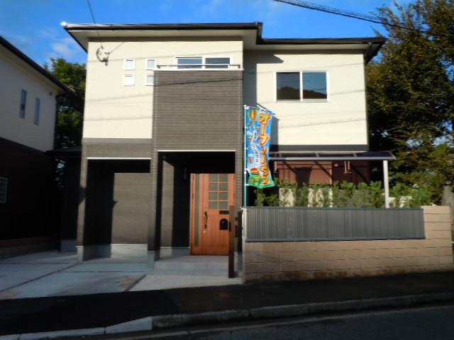 Local appearance photo. Local (10 May 2013) Shooting