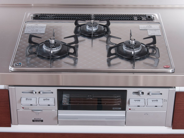 Kitchen.  [Stove burner] The beautiful work the top of the silver mirror glass of deep-fried food temperature control function and all mouth switchable stove timer, Equipped with a function of enhancement, such as clean storage can be operated panel. (Same specifications)