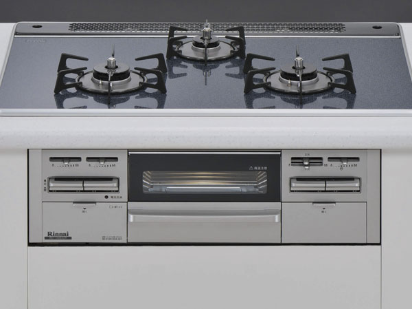 Kitchen.  [Built-in stove with double-sided grill] Equipped with a temperature sensor to all burner. The top plate is 75cm and wide. Cooking also smoothly. It is safe because it also equipped with deep-fried food temperature control function and forgetting to turn off fire functions, such as various types of safety equipment. (The following amenities are the same specification)