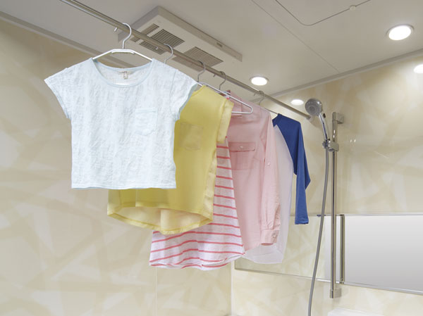 Bathing-wash room.  [Bathroom ventilation heating dryer] The drying of the laundry of the rainy season. In the winter also helps to heating of the bathroom before bathing. Guests can prevent mold, You can also use the cool breeze effects during bathing.