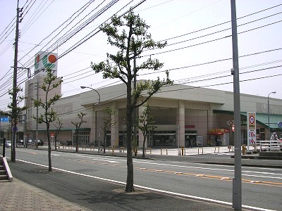 Shopping centre. Sanribu Takasu 750m to the store (shopping center)