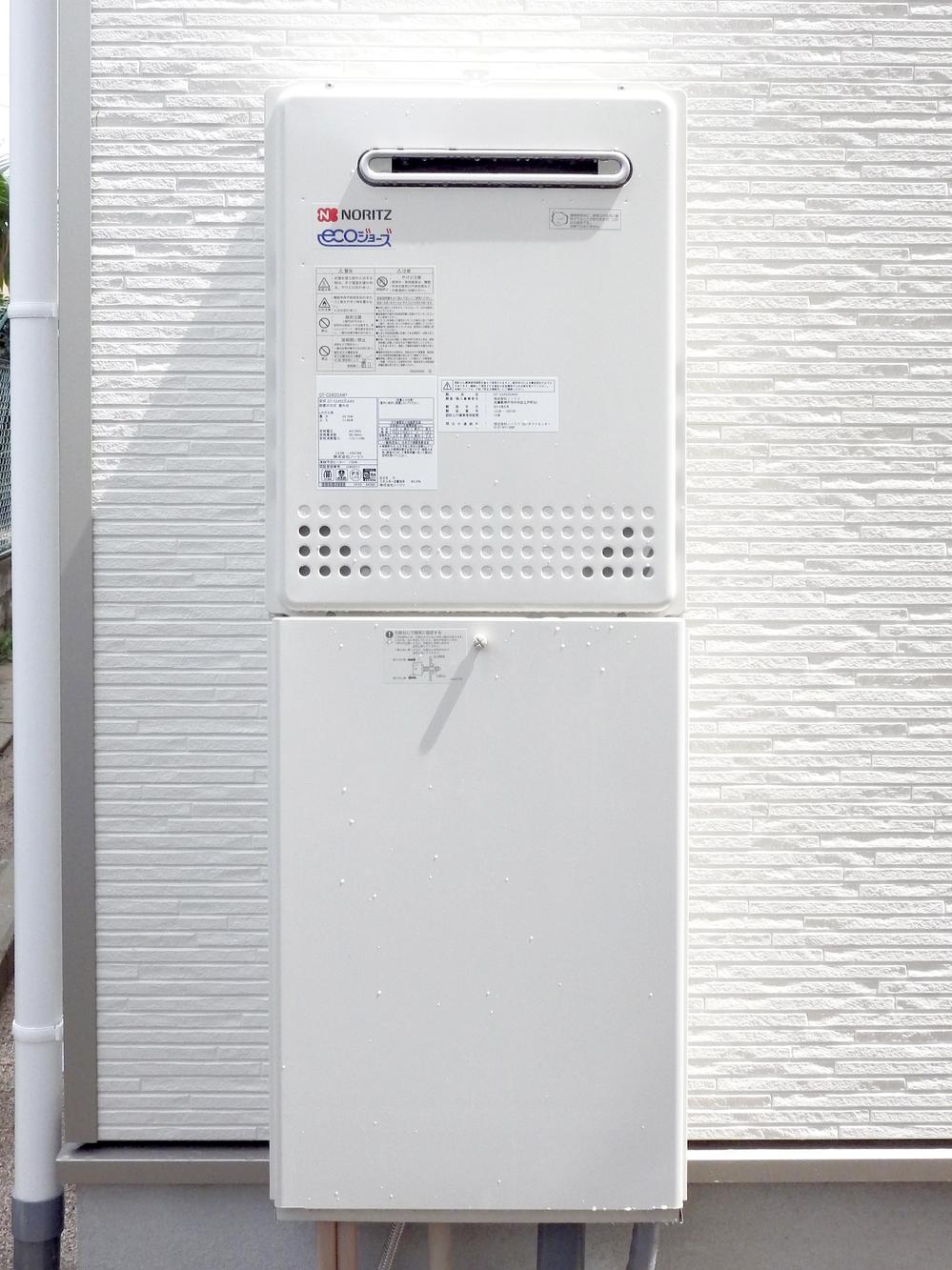 Power generation ・ Hot water equipment. It is energy-saving eco-water heater.