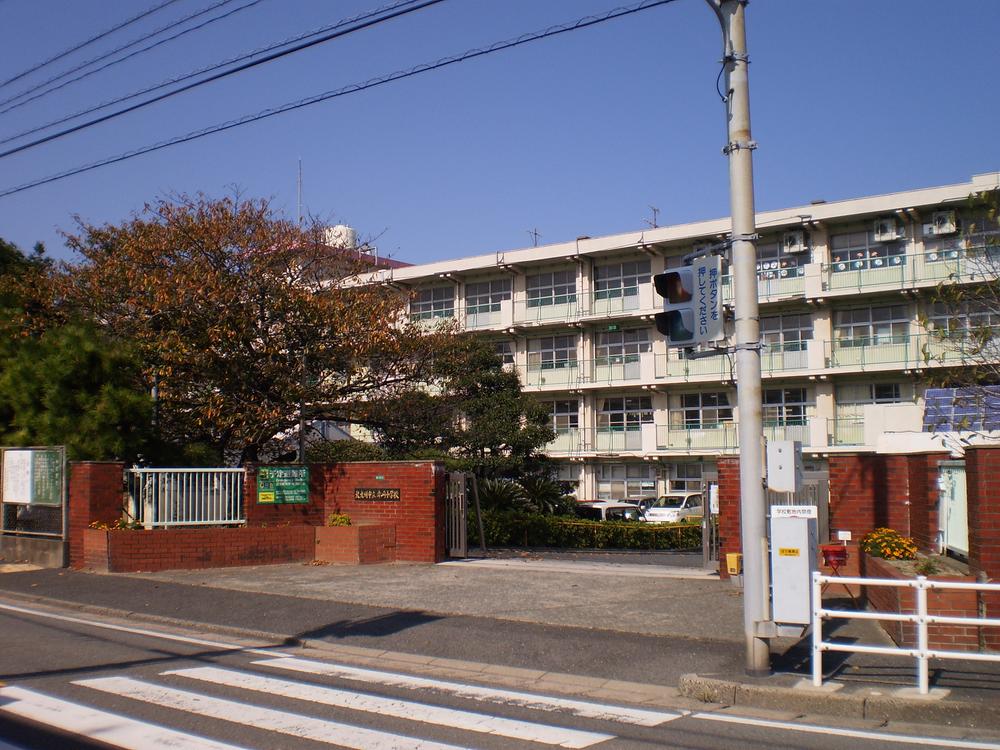 Other local. Akasaki elementary school