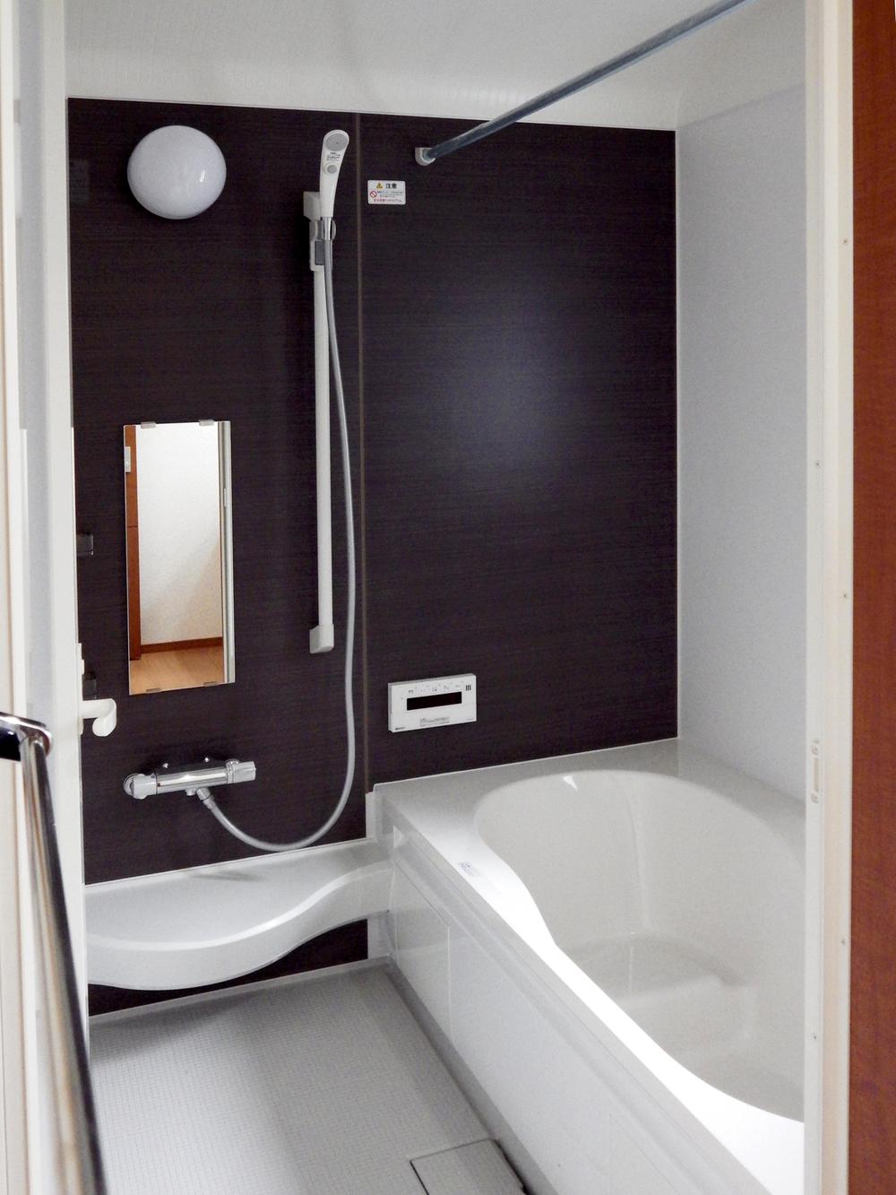 Same specifications photo (bathroom). It is a bathroom of the same specification.