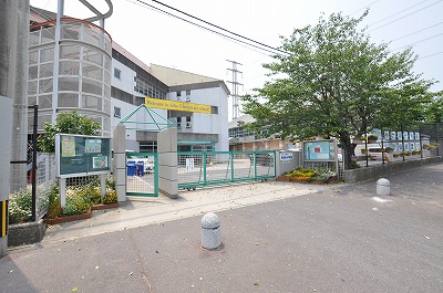 Primary school. 180m to Aoba Elementary School (school district) (Elementary School)