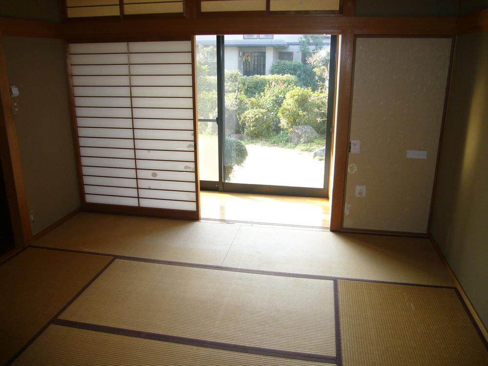 Non-living room. With Hiroen!