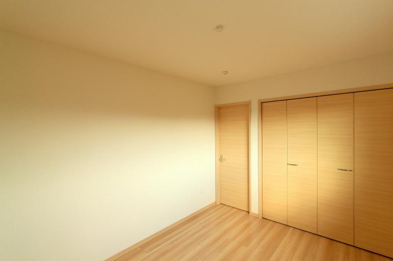 Non-living room. 2013 December 5 shooting