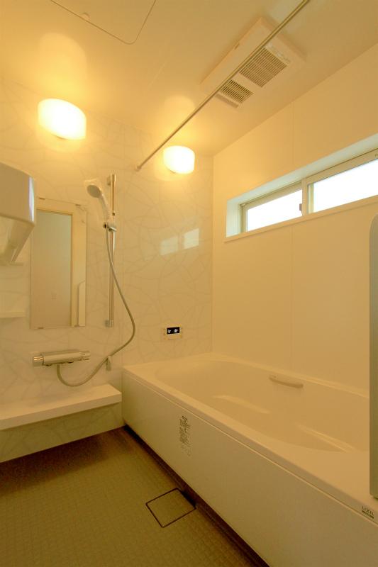 Bathroom. 2013 December 5 shooting