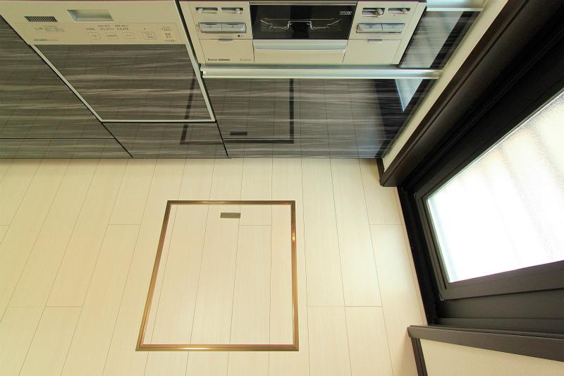 Receipt. 2013 October 28, shooting