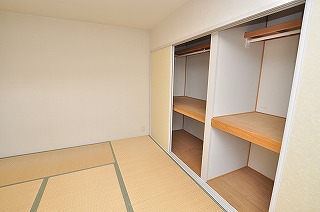 Receipt. Japanese-style room 6 Pledge of storage space