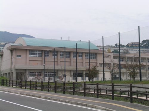 Junior high school. 849m to Kitakyushu Kurosaki junior high school (junior high school)