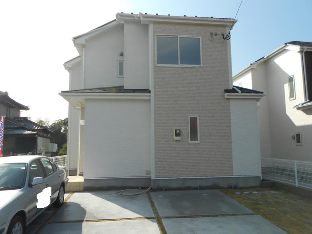 Local appearance photo