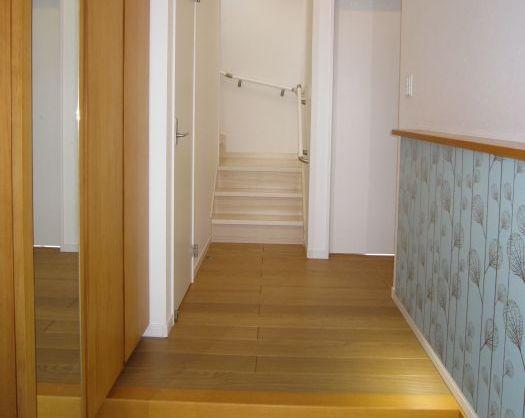 Entrance. LDK spacious 21 Pledge!