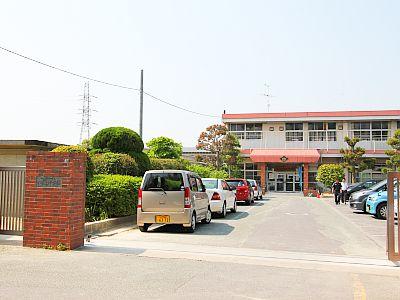 Junior high school. 3231m to Kitakyushu Koyanose junior high school