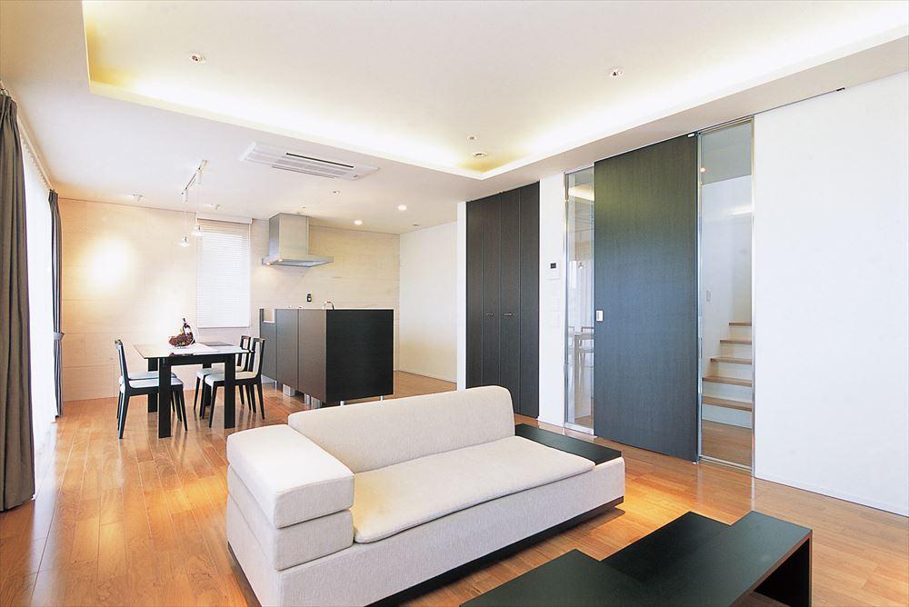 Living. Reference construction cases