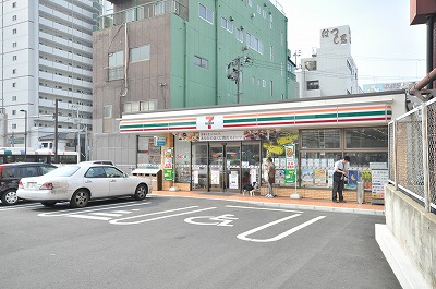 Convenience store. Seven-Eleven Hachiman rake 2-chome up (convenience store) 20m