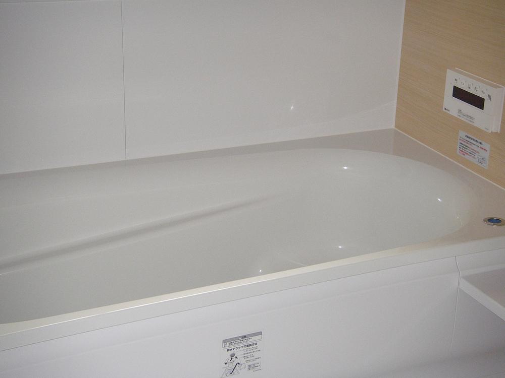 Bathroom. Indoor (12 May 2013) Shooting