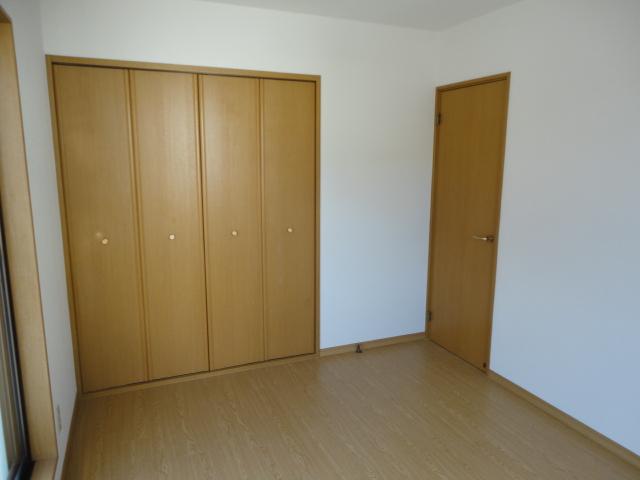 Non-living room. Each room is equipped with storage. . .