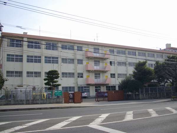 Primary school. 1297m to Kitakyushu Yae elementary school (elementary school)