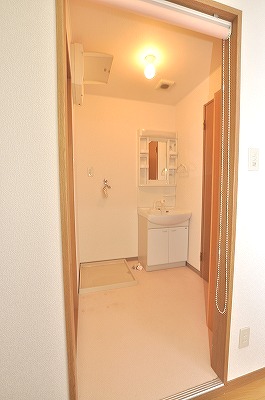 Washroom. With basin dressing room ☆