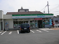 Convenience store. 450m to FamilyMart Nagata Aoyama Itchome store (convenience store)
